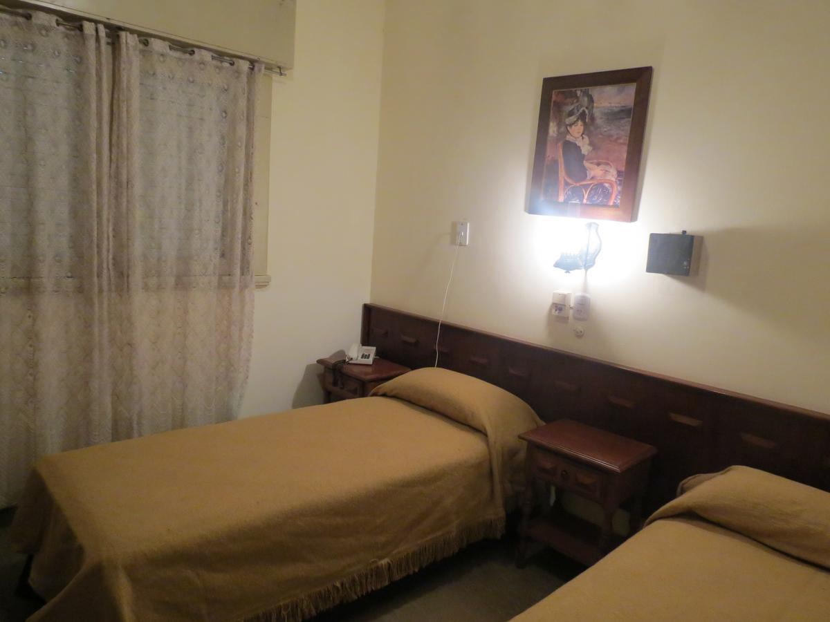 Hotel Trocadero Necochea Buitenkant foto