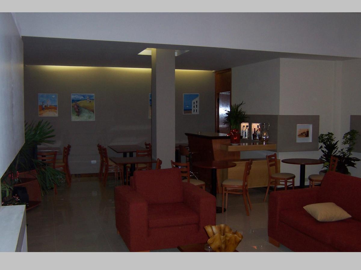 Hotel Trocadero Necochea Buitenkant foto