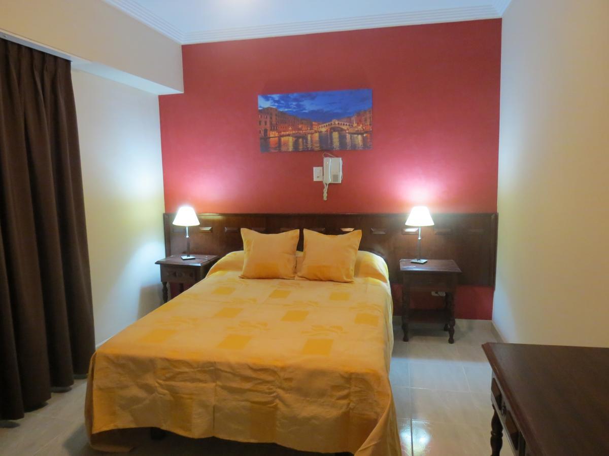 Hotel Trocadero Necochea Buitenkant foto